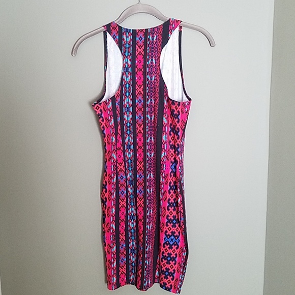 Fitting Dress - Picture 2 of 3